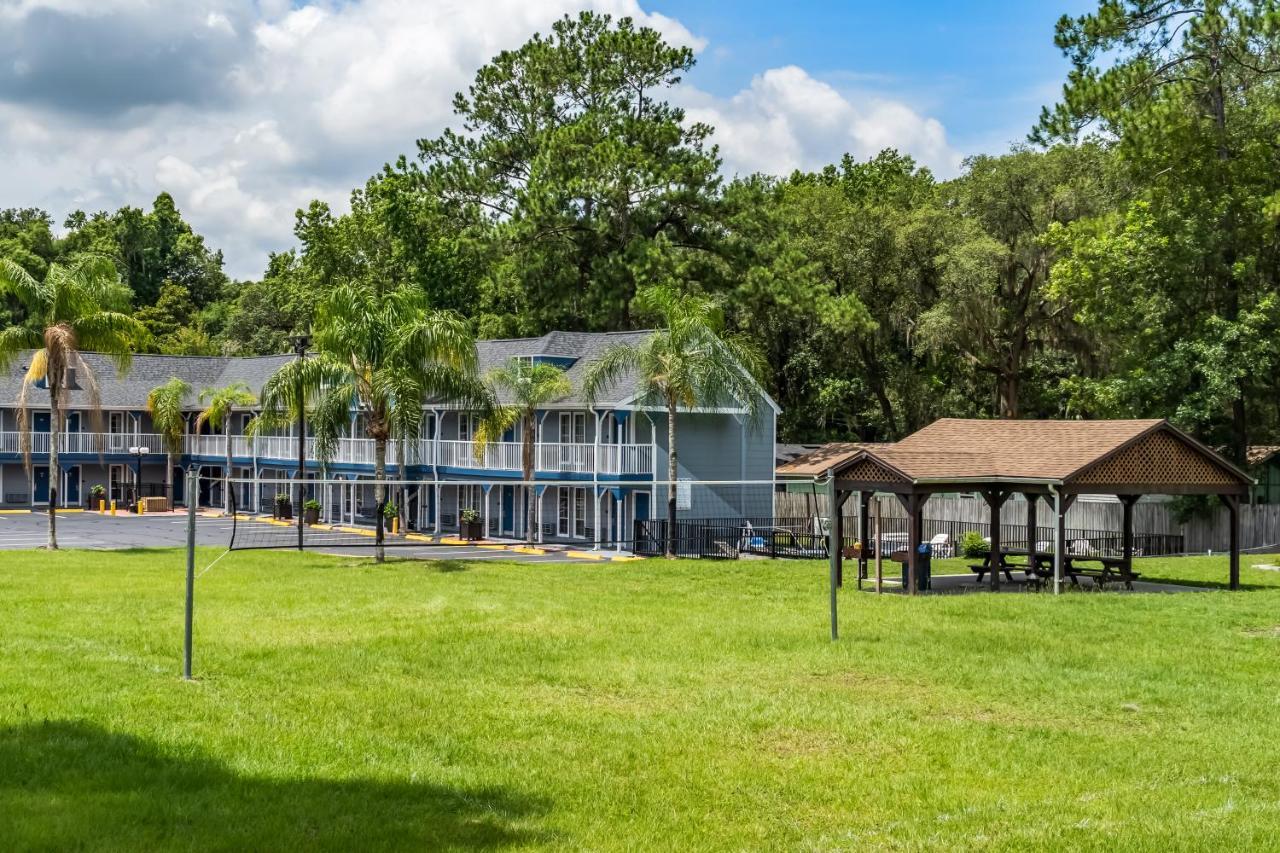 Gatortown Inn غينزفيل، فلوريدا المظهر الخارجي الصورة