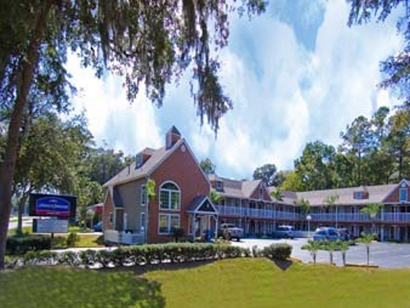 Gatortown Inn غينزفيل، فلوريدا المظهر الخارجي الصورة