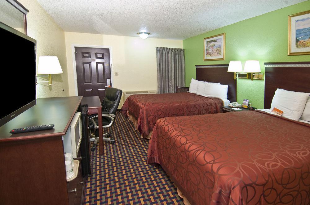 Gatortown Inn غينزفيل، فلوريدا المظهر الخارجي الصورة