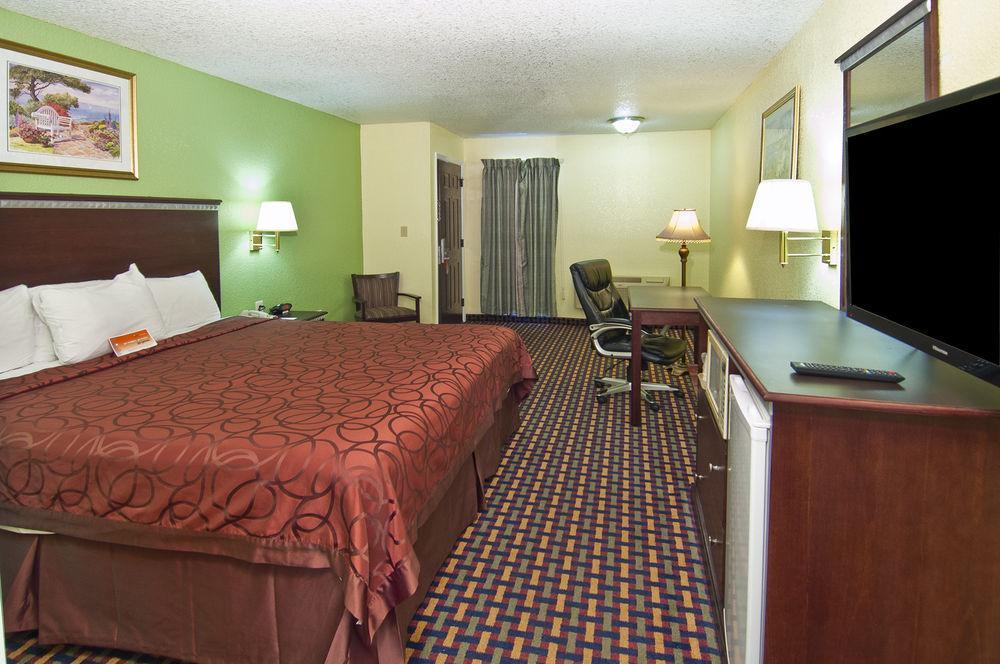 Gatortown Inn غينزفيل، فلوريدا المظهر الخارجي الصورة